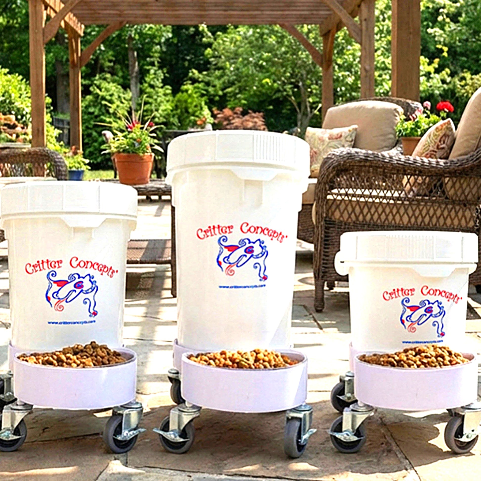 dog feeder with wheels